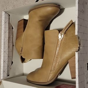 Call it spring booties